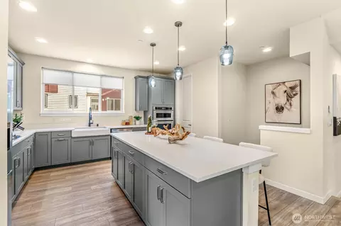 Kitchen - 23712 8th St SE #E, Bothell, WA 98021 photo 6 of 7