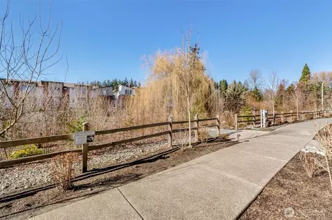 Exterior - 23712 8th St SE #E, Bothell, WA 98021 photo 4 of 6