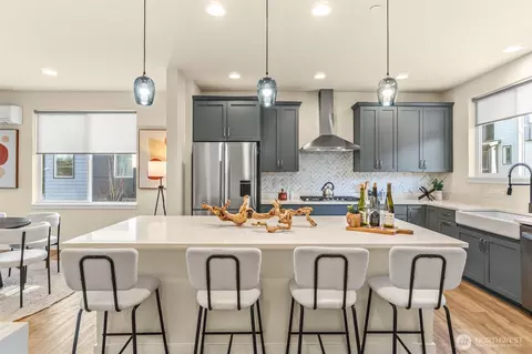 Kitchen - 23712 8th St SE #E, Bothell, WA 98021 photo 2 of 7