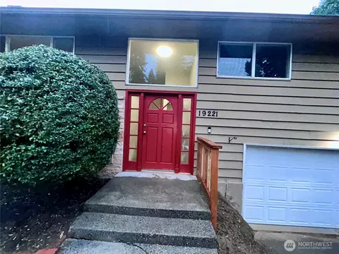 Exterior - 19221 100th Ave NE, Bothell, WA 98011 photo 2 of 5