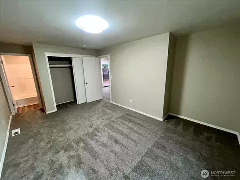 Bedroom - 19221 100th Ave NE, Bothell, WA 98011 photo 1 of 4