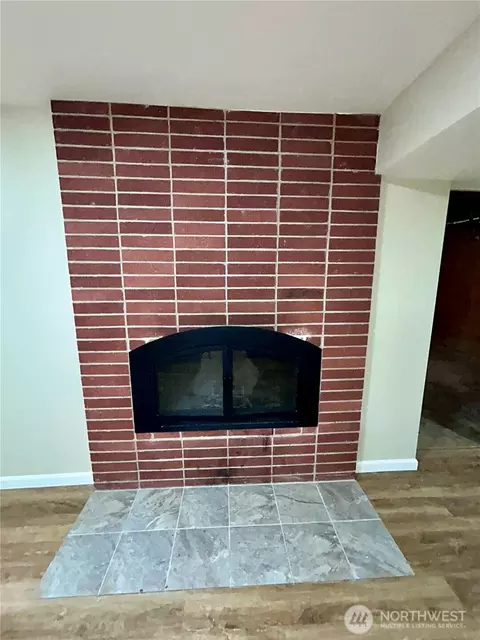 Living - 19221 100th Ave NE, Bothell, WA 98011 photo 3 of 5