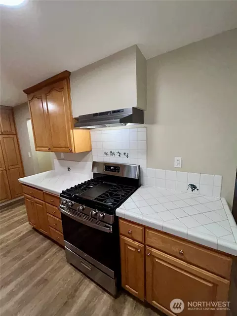 Kitchen - 19221 100th Ave NE, Bothell, WA 98011 photo 1 of 4