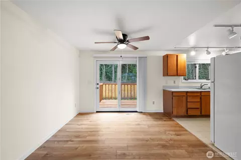 Living - 314 Dungeness Mdws, Sequim, WA 98382 photo 5 of 7