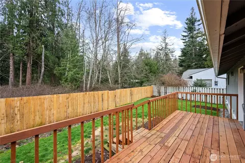 Exterior - 314 Dungeness Mdws, Sequim, WA 98382 photo 4 of 11