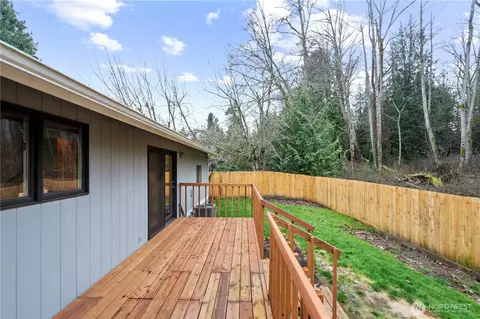 Exterior - 314 Dungeness Mdws, Sequim, WA 98382 photo 5 of 11