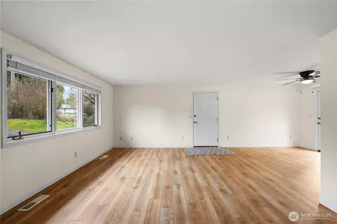Living - 314 Dungeness Mdws, Sequim, WA 98382 photo 3 of 7