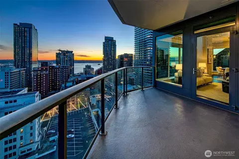 1920 4th Ave #2104, Seattle, WA 98101