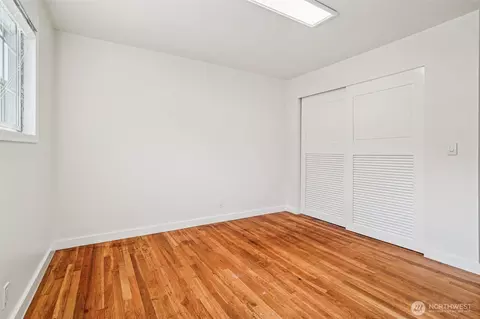 Bedroom - 17841 4th Ave NW, Shoreline, WA 98177 photo 6 of 8