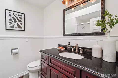 Bath - 17841 4th Ave NW, Shoreline, WA 98177 photo 2 of 2