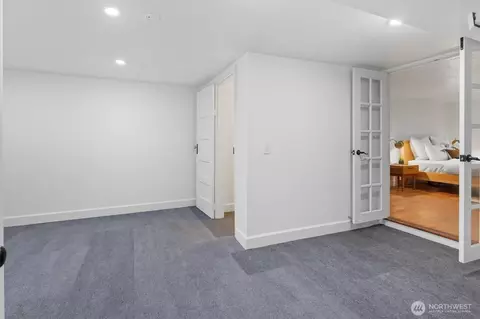 Bedroom - 2463 26th Ave E, Seattle, WA 98112 photo 4 of 4