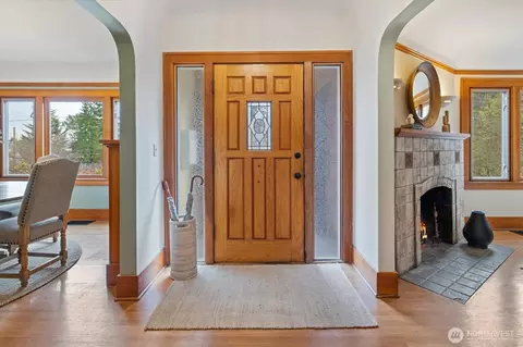 Entry Way - 2463 26th Ave E, Seattle, WA 98112 photo 1 of 2