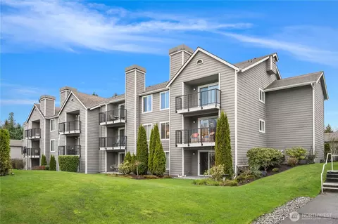 12602 109th Ct NE #G201, Kirkland, WA 98034