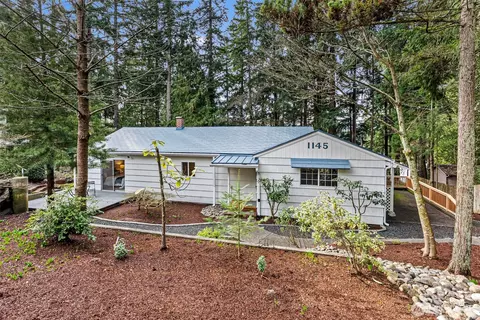 1145 Lower Marine Dr, Bremerton, WA 98312