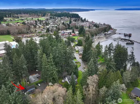 313 Edgecliff Dr, Langley, WA 98260