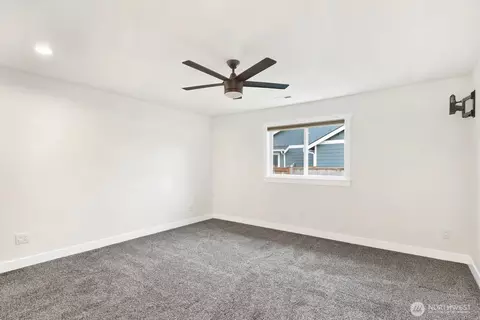 Bedroom - 1302 Night Hawk Way, Everson, WA 98247 photo 4 of 7