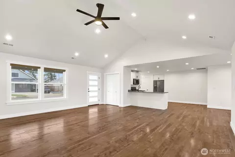 Living - 1302 Night Hawk Way, Everson, WA 98247 photo 7 of 11