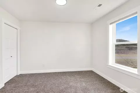 Bedroom - 1302 Night Hawk Way, Everson, WA 98247 photo 1 of 7