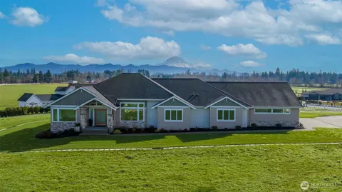 23715 70th St E, Buckley, WA 98321