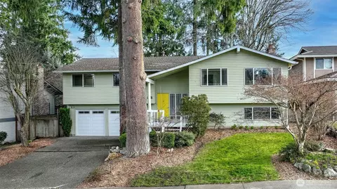 15667 SE Fairwood Blvd, Renton, WA 98058