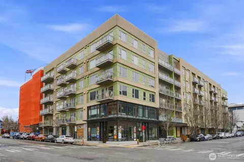 1760 NW 56th St #311, Seattle, WA 98107