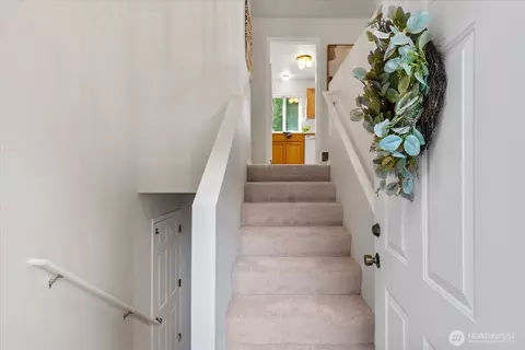 Entry Way - 12305 Alexander Rd, Everett, WA 98204 photo 1 of 1