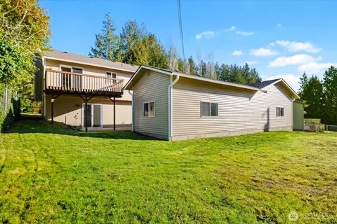 Exterior - 12305 Alexander Rd, Everett, WA 98204 photo 9 of 9