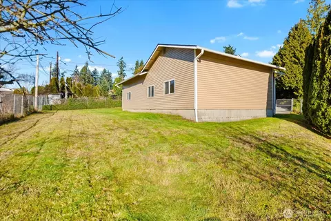 Exterior - 12305 Alexander Rd, Everett, WA 98204 photo 8 of 9