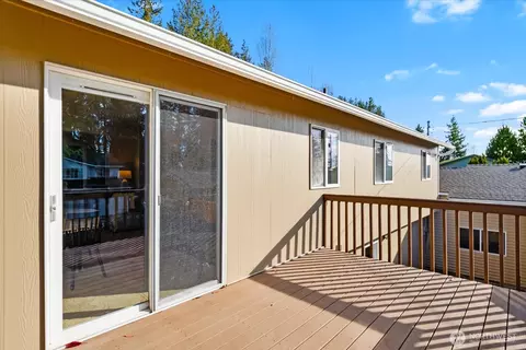 Exterior - 12305 Alexander Rd, Everett, WA 98204 photo 3 of 9