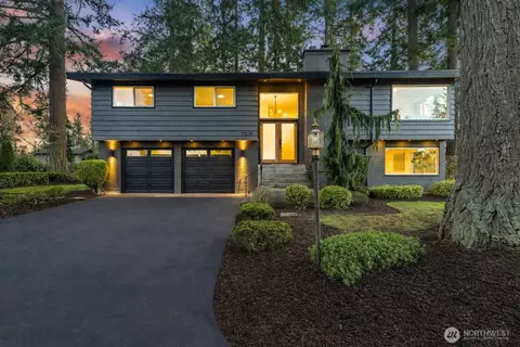 7210 173rd St SW, Edmonds, WA 98026