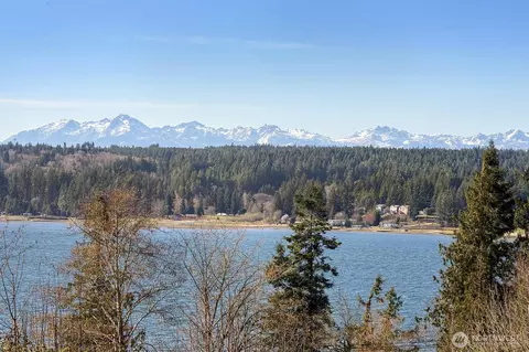 31 E Cove View Dr, Belfair, WA 98528