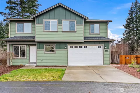 256 NE Tronson Cir, Bremerton, WA 98311