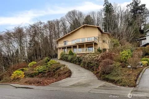 10015 Marine View Dr, Mukilteo, WA 98275