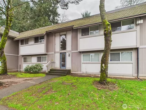 32142 46th Pl SW #M6, Federal Way, WA 98023