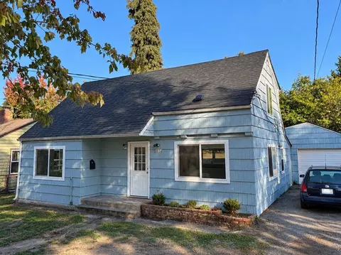 12034 68th Ave S, Seattle, WA 98178