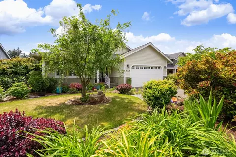 4371 Castlerock Dr, Blaine, WA 98230