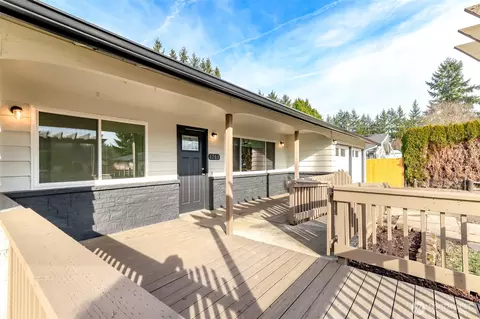 1703 7th Ave SE, Puyallup, WA 98372