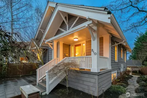 210 W Mcgraw St, Seattle, WA 98119