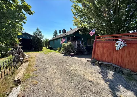108 Godfrey Rd, Mossyrock, WA 98564
