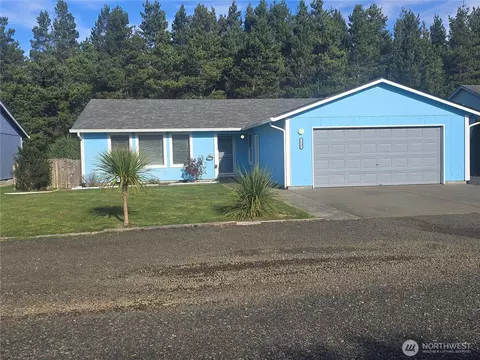 1212 Pebble Beach Ct, Westport, WA 98595