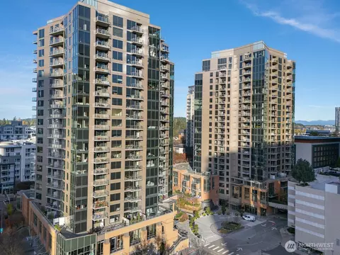 10650 NE 9th Pl #923, Bellevue, WA 98004