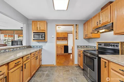 Kitchen - 108 171st St E, Spanaway, WA 98387 photo 3 of 3