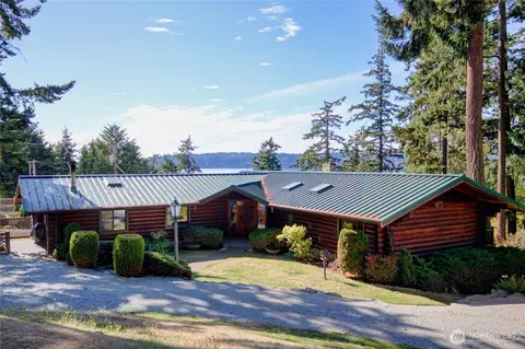 17368 Maple Ln, La Conner, WA 98257