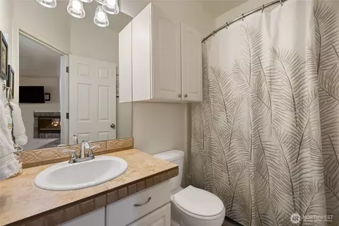 Bath - 15007 148th Avenue Ct E, Orting, WA 98360 photo 3 of 3