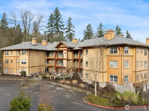 1000 Cabin Creek Ln SW #B204, Issaquah, WA 98027