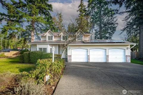 16011 Spanaway Loop S, Spanaway, WA 98387