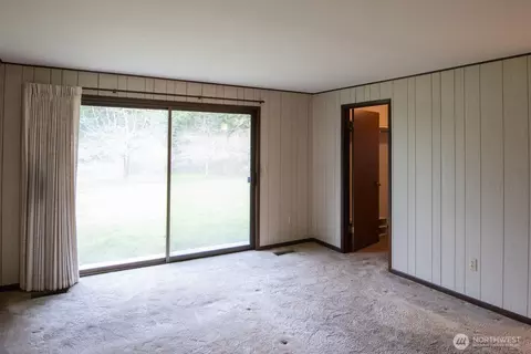 Bedroom - 63 Avellana Rd, Sequim, WA 98382 photo 2 of 3