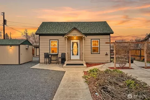 22 S Elder St, Soap Lake, WA 98851