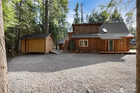 Exterior - 62307 Meadow Way E, Greenwater, WA 98022 photo 3 of 12