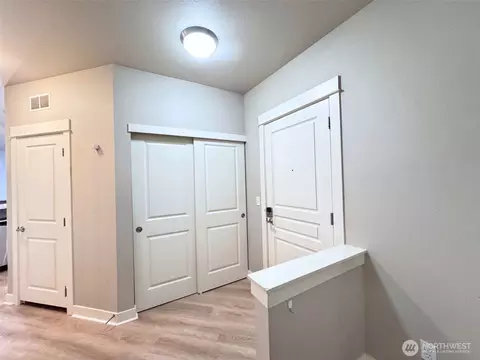15700 116th Ave NE #204, Bothell, WA 98011 photo 7
